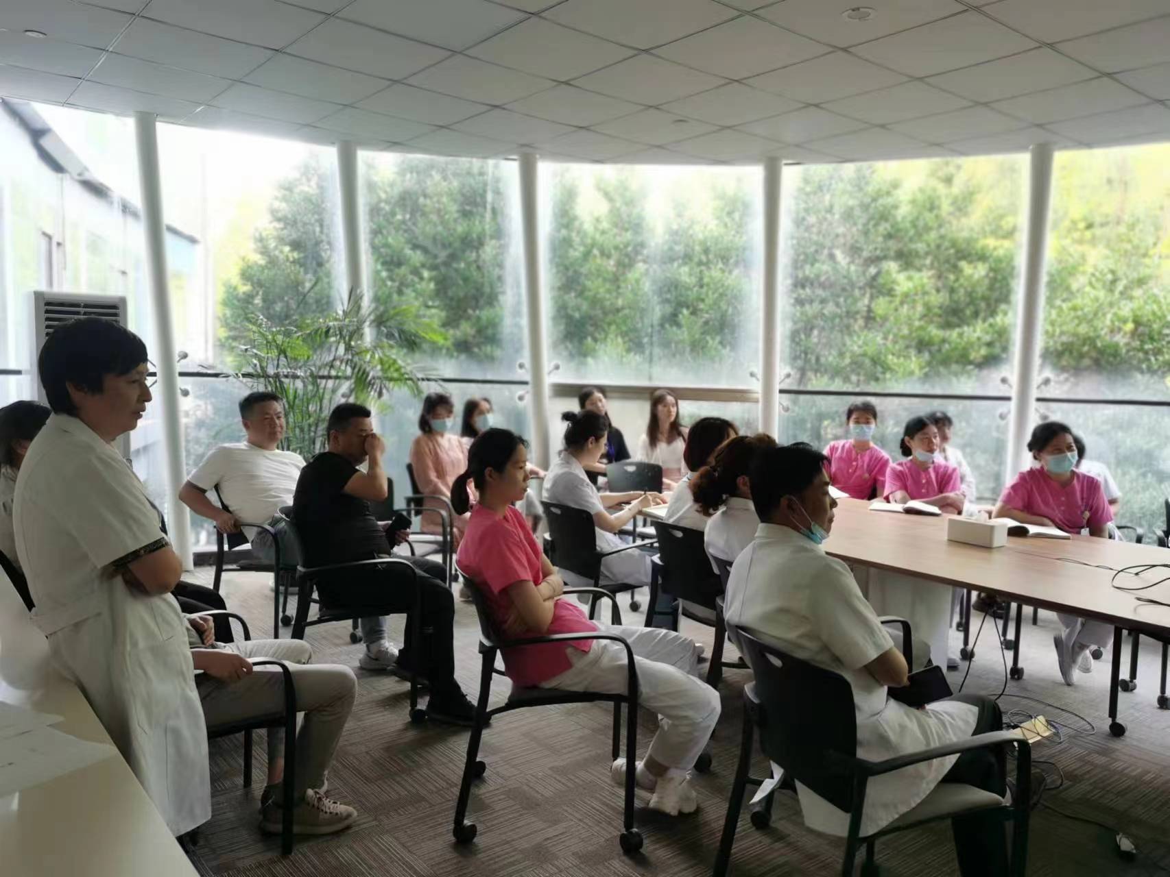 鹽城顧澤潮聚眼科醫(yī)院組織全院進(jìn)行消防知識(shí)培訓(xùn)